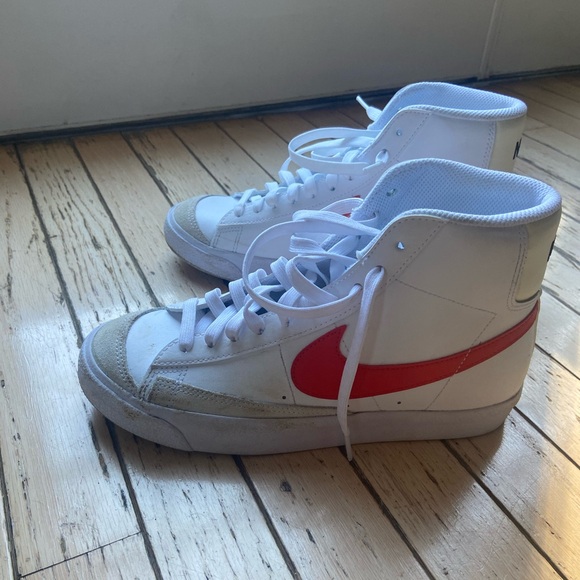 Nike Blazer Mid Hightop Sneakers - Picture 1 of 6